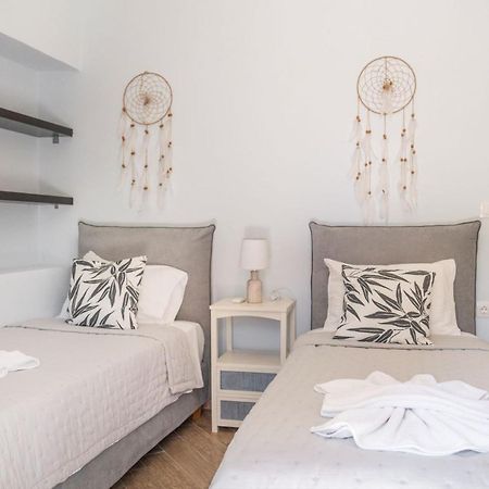 Villa Lefko'S House- Contemporary, Fully Renovated House Kassiopi Esterno foto