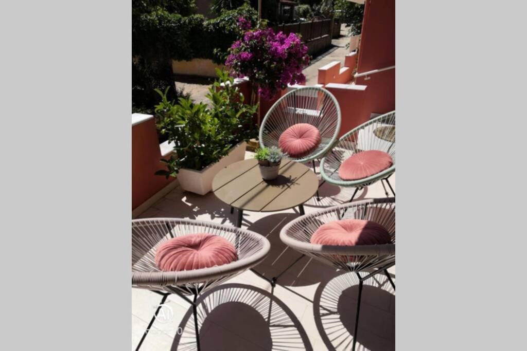 Villa Lefko'S House- Contemporary, Fully Renovated House Kassiopi Esterno foto