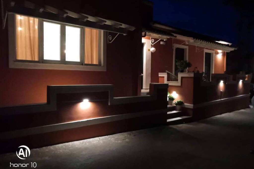 Villa Lefko'S House- Contemporary, Fully Renovated House Kassiopi Esterno foto