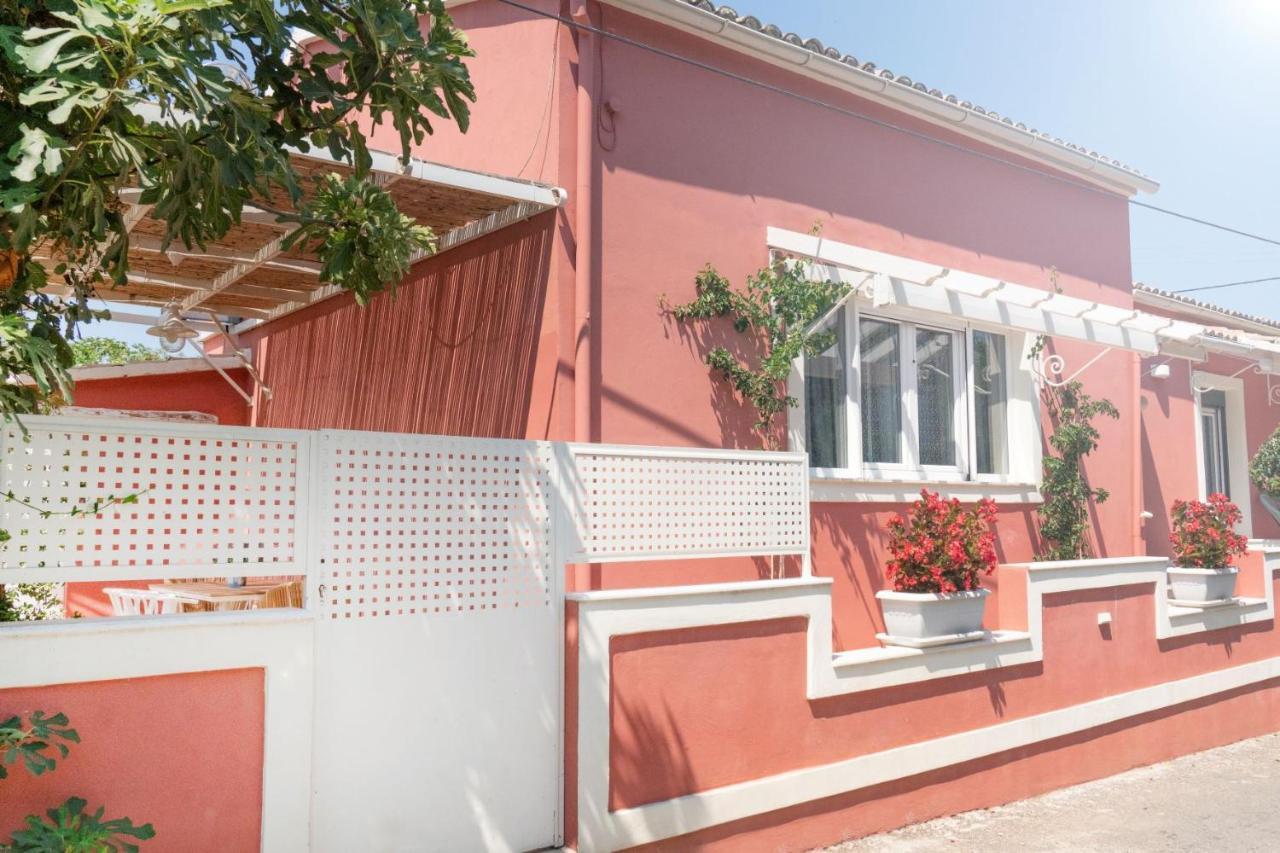 Villa Lefko'S House- Contemporary, Fully Renovated House Kassiopi Esterno foto