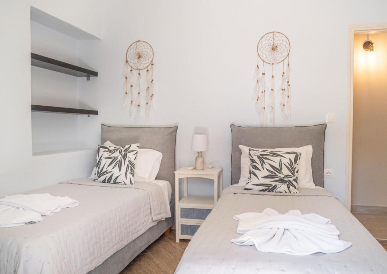 Villa Lefko'S House- Contemporary, Fully Renovated House Kassiopi Esterno foto